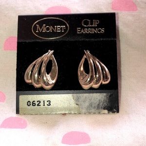 Monet clip earrings